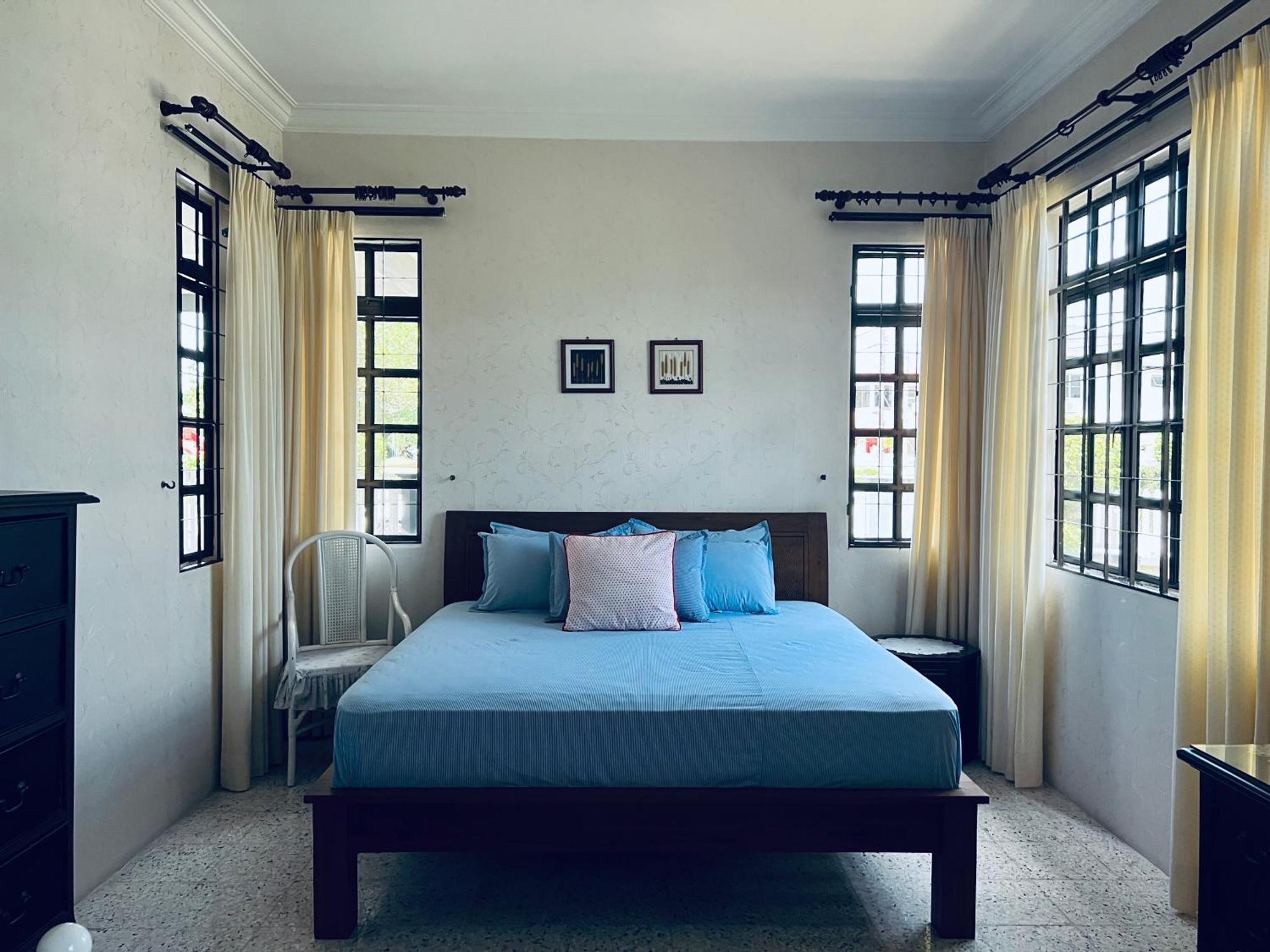 Naura Roomstay *